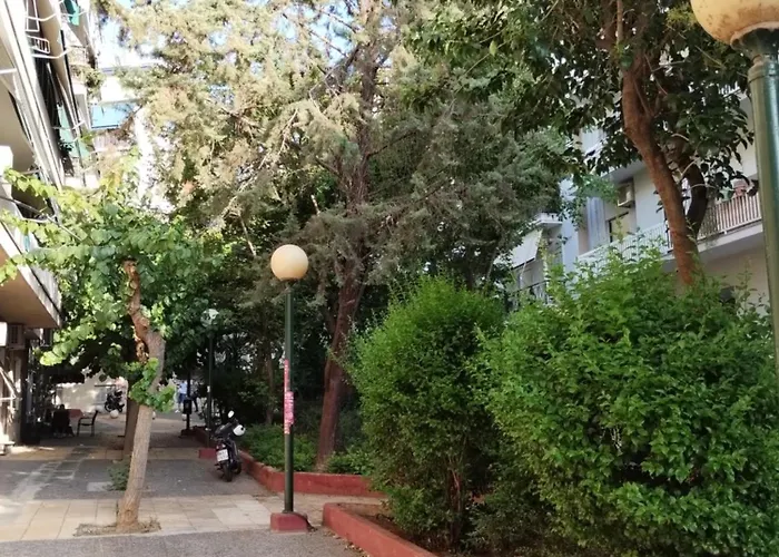 Vasia'S Cosy Apartment In Athens, "Pedion Tou Areos", Close To Center